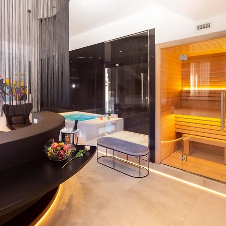 The Corner Duomo Otel 4*