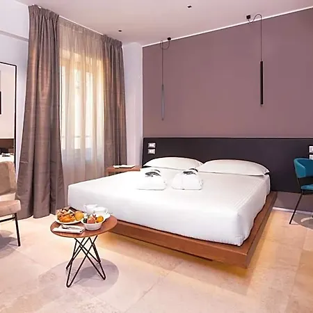 The Corner Duomo Отель 4*