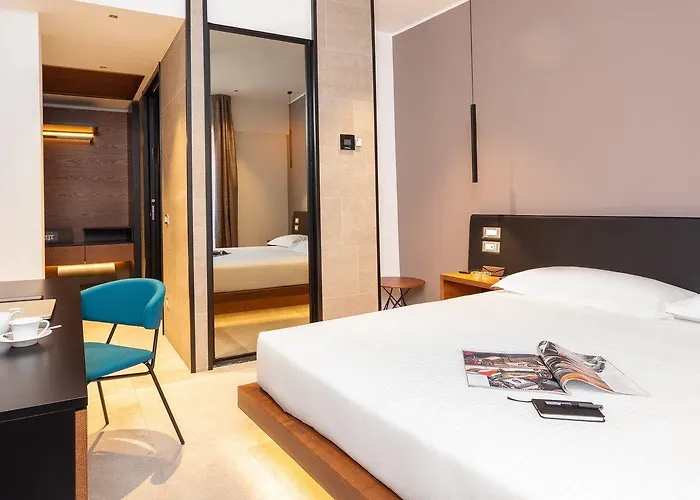 The Corner Duomo Отель 4*