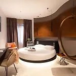 فندق ذا كورنر دومو 4*