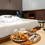 ذا كورنر دومو 4* ميلان