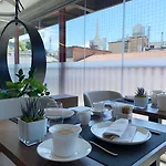 ذا كورنر دومو 4*