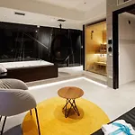 ذا كورنر دومو ميلان