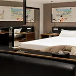 ذا كورنر دومو ميلان