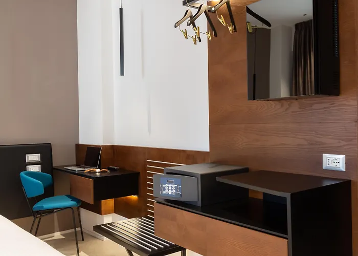 The Corner Duomo 4* מילאנו